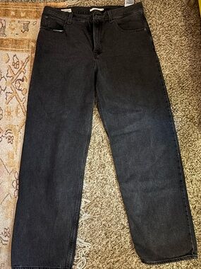 Levi Mom Jean Black